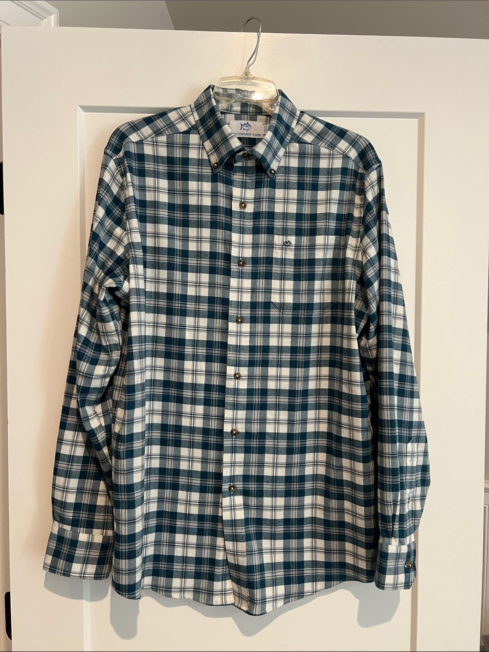 Men’s southern tide shirt medium plaid